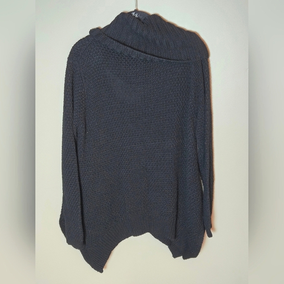 Pol Cut Out Cowl Neck Shark Bite Elevated Basic Cable Knit Sweater, Medium - Picture 2 of 3